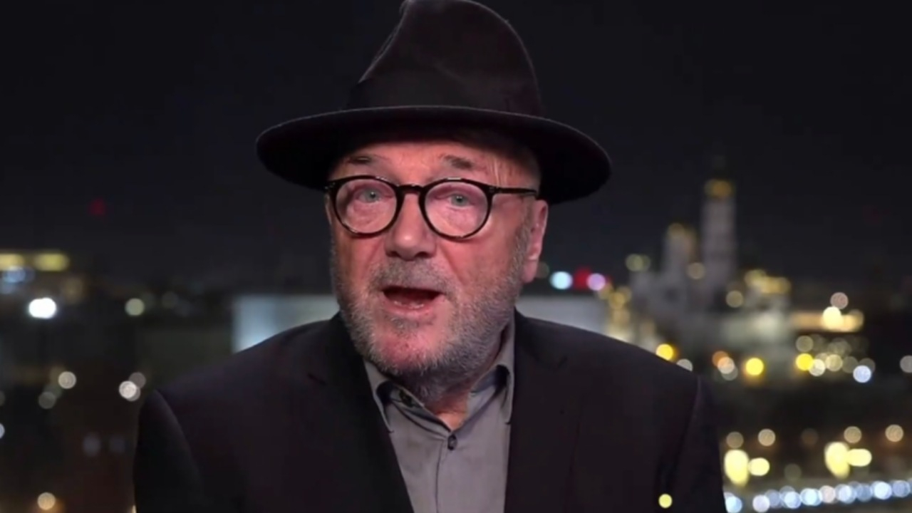 سیاستمدار انگلیسی؛ پایگاه‌های آمریکا و ناوهای هواپیمابر در تیررس موشک‌های ایران! + فیلم