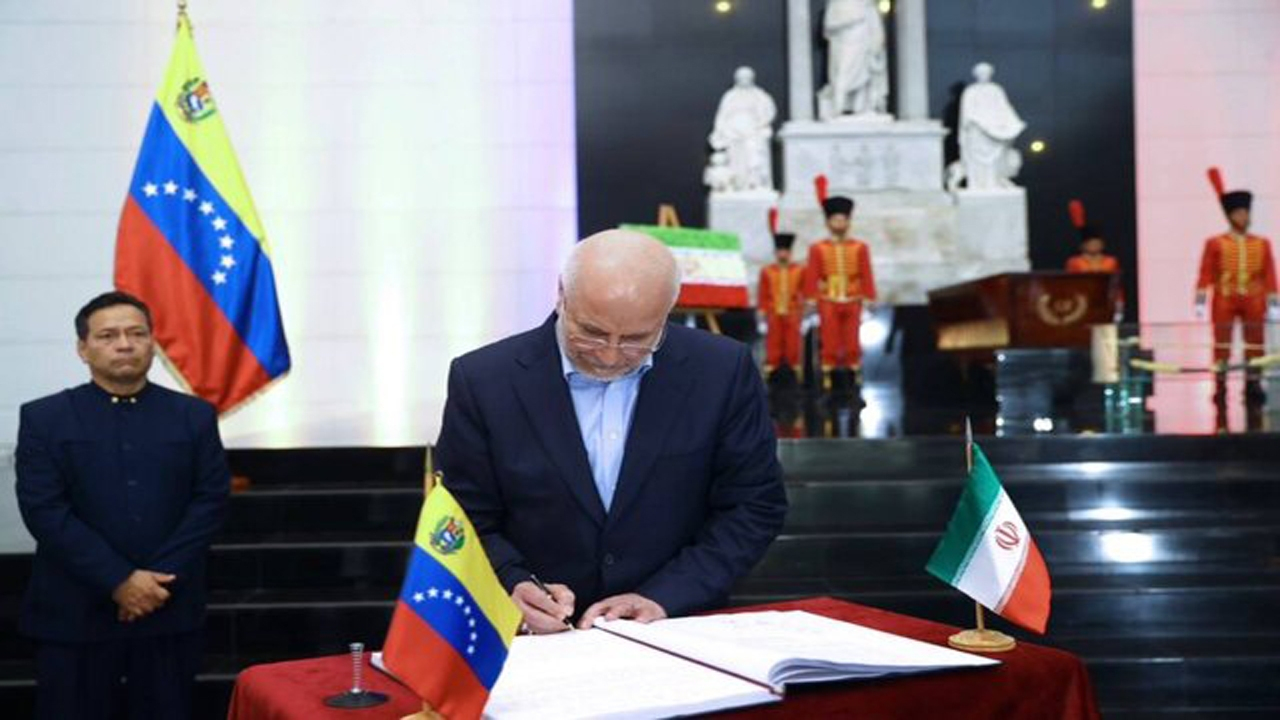 قالیباف: بولیوار صدای استقلال را از دل ملت‌های تحت ستم بیرون کشید