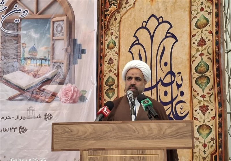 طلاب مانوس با قرآن، سرآمد سایر مجاهدان اسلام هستند
