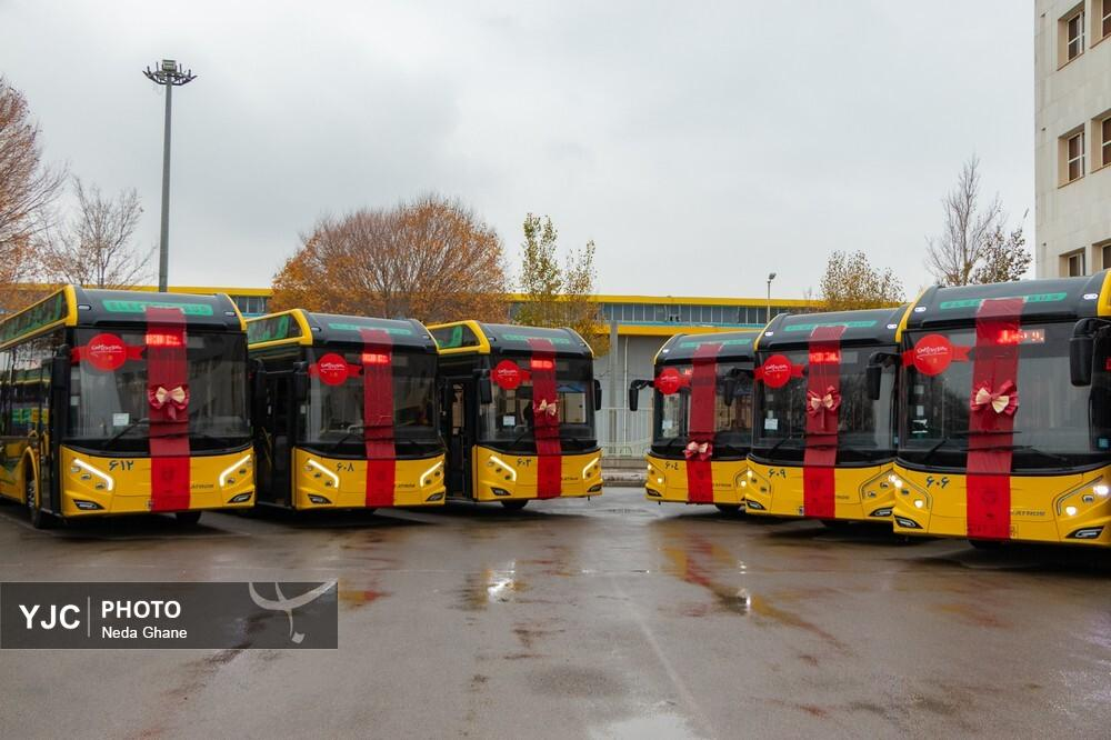 آیین رونمایی از نخستین ناوگان اتوبوس‌های برقی در اصفهان