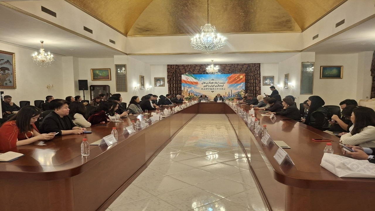 رحمانی فضلی: چین بزرگترین کشوری خواهد بود که پس از جنگ در امر بازسازی به ایران کمک میکند