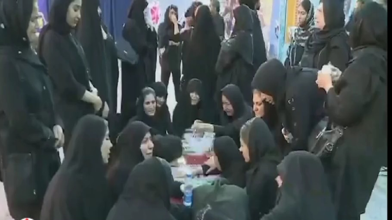صبوری و ایستادگی بانوان ایرانی در دقاع مقدس ۱۲ روزه + فیلم