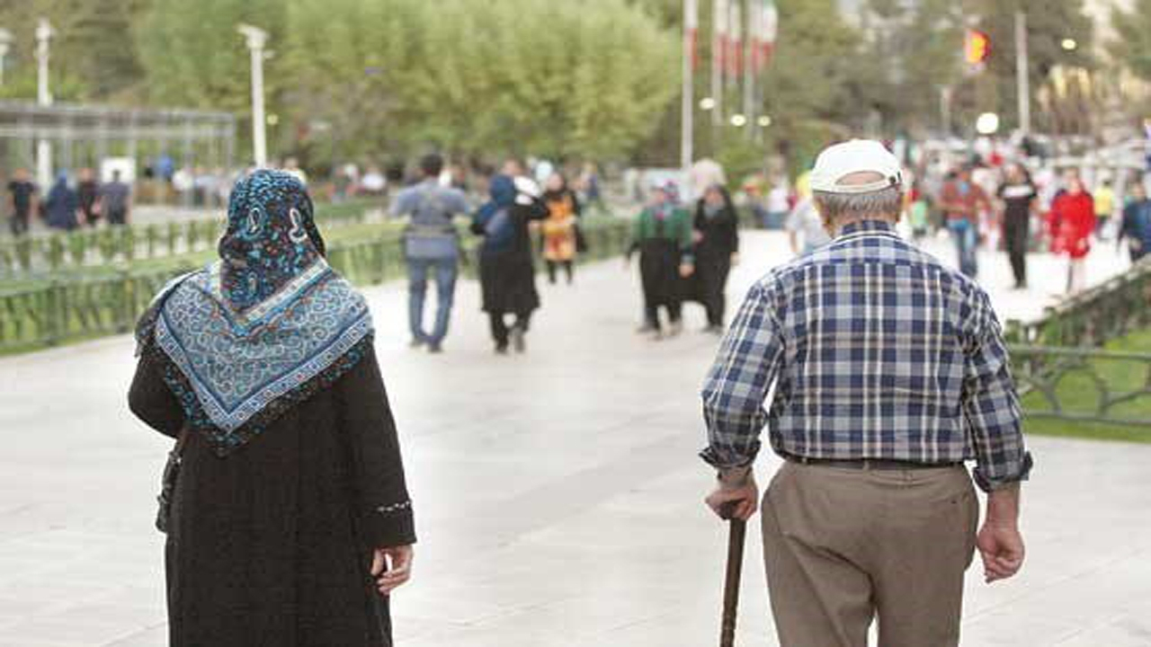 خستگی در سالمندی؛ زنگ خطری که به پای پیری نوشته میشود/ سه نسخه برای رفع این مشکل