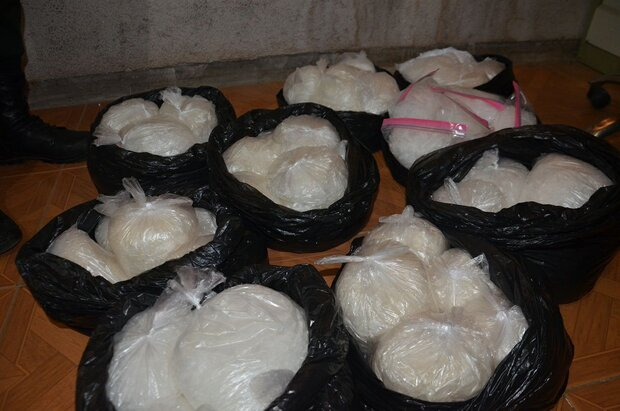 یک تن مواد مخدر صنعتی در آذربایجان غربی کشف شد