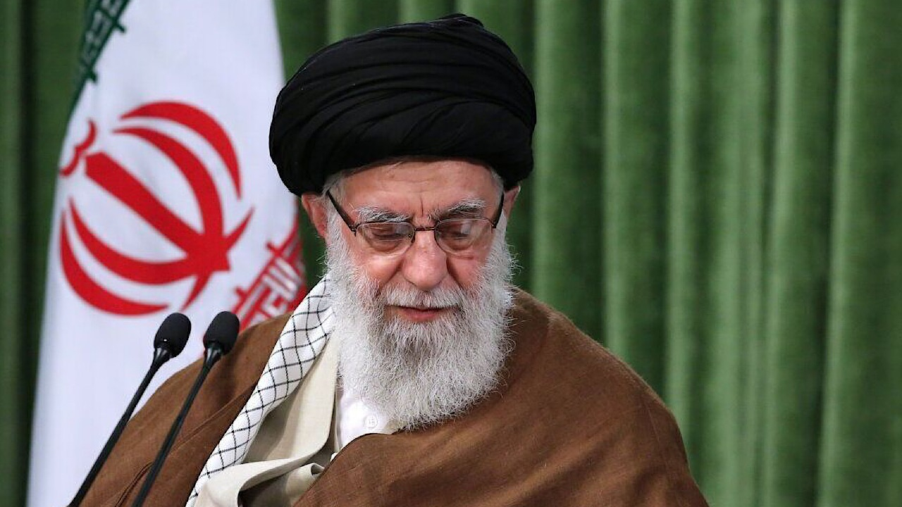 پیام تسلیت رهبر انقلاب در پی درگذشت برادر حجتالاسلام قمی