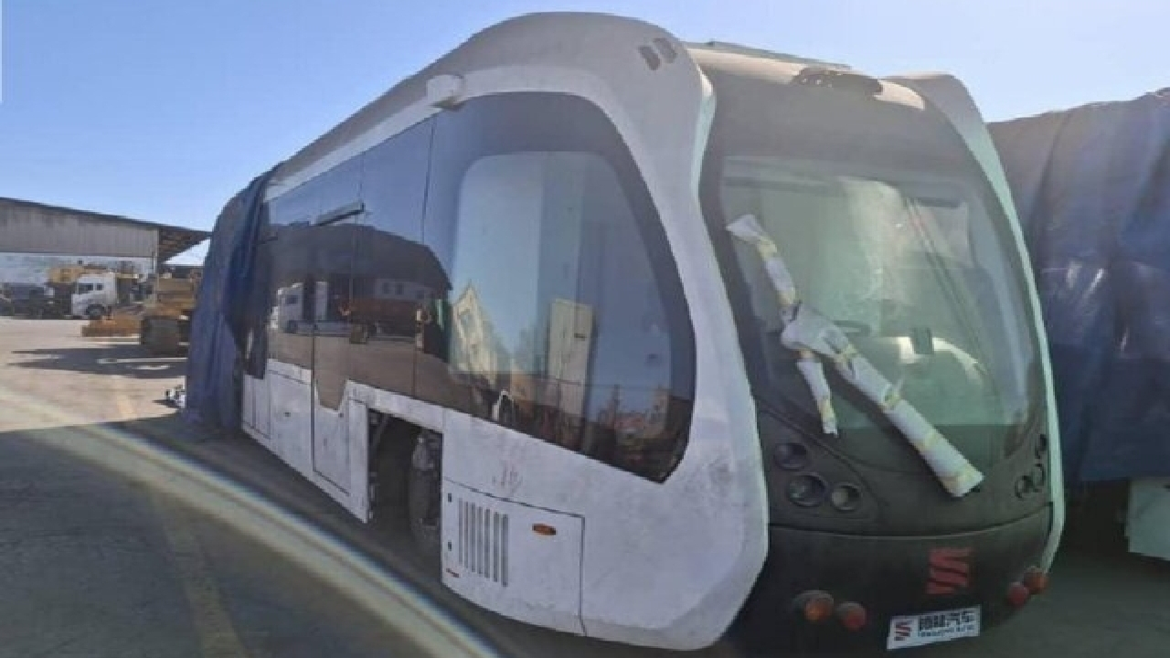 مخالفت‌ها با تراموا سیاسی است