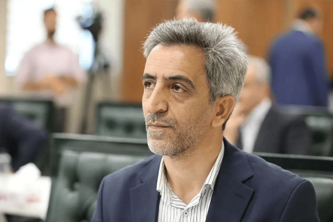 عضو کمیسیون برنامه، بودجه و محاسبات مجلس: بانک مرکزی به صرافی تبدیل شده است