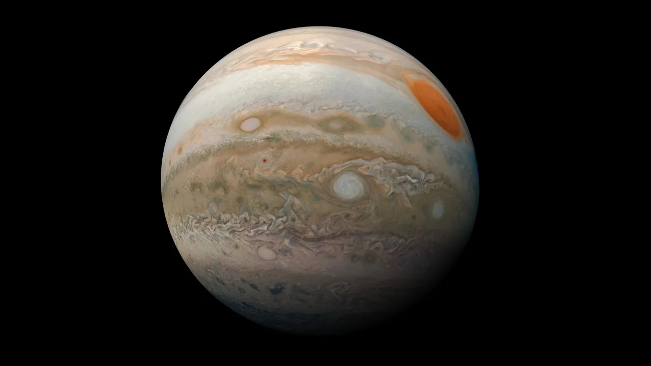 «مشتری» از آنچه تصور می‌کردیم کوچک‌تر است!