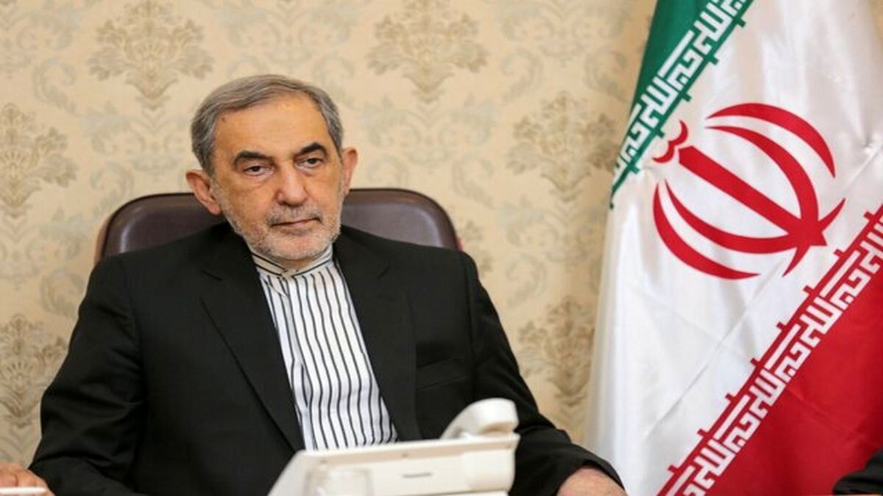 ولایتی: نیروهای خارجی باید منطقه را ترک کنند