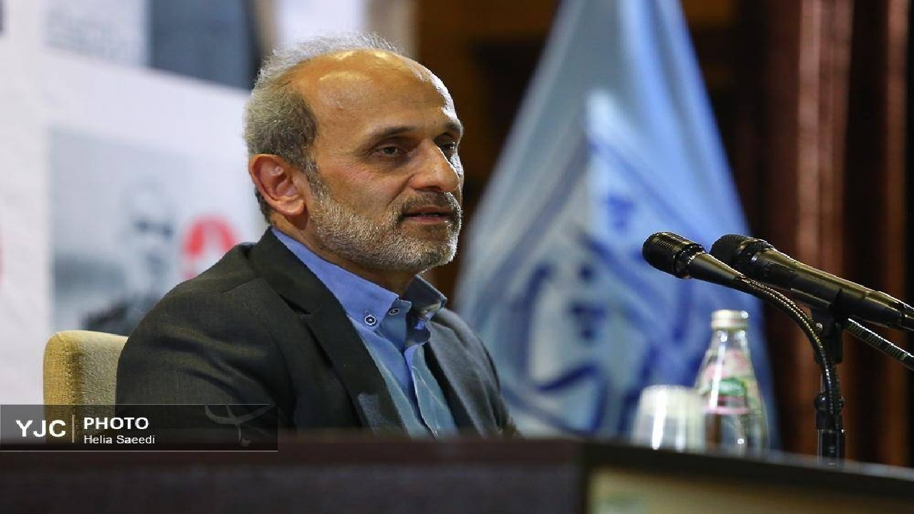 رئیس رسانه ملی: تعریف خبرنگار شامل همه عوامل جلو و پشت دوربین می‌شود