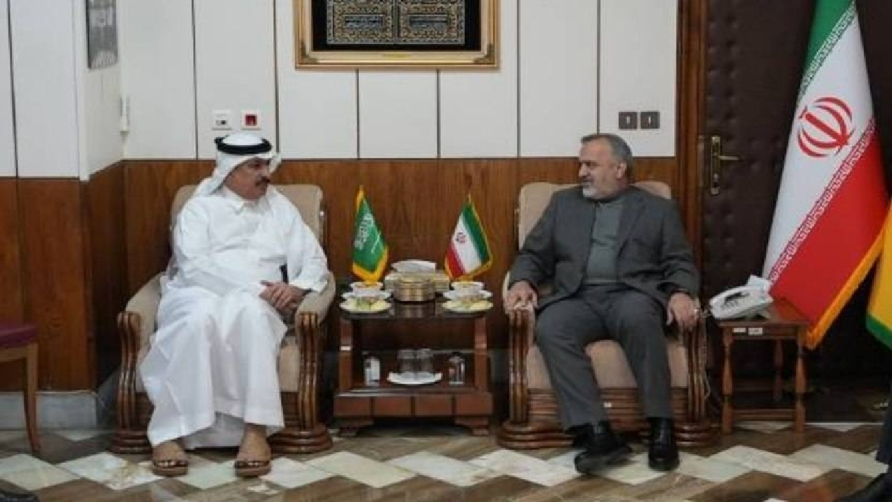 تأکید ایران و عربستان بر تداوم همکاری‌ها برای خدمت‌رسانی شایسته به حجاج