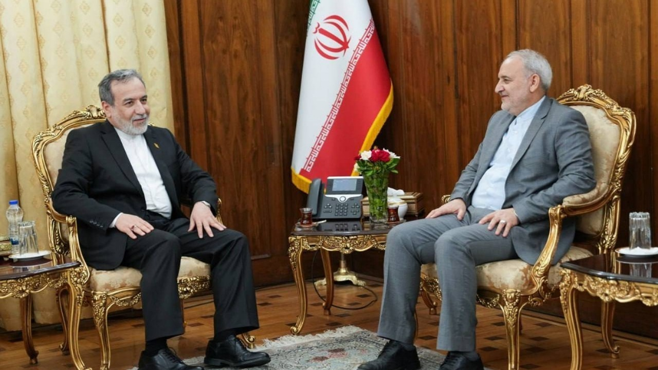 دیدار سفیر جمهوری اسلامی ایران در پاکستان با وزیر امور خارجه