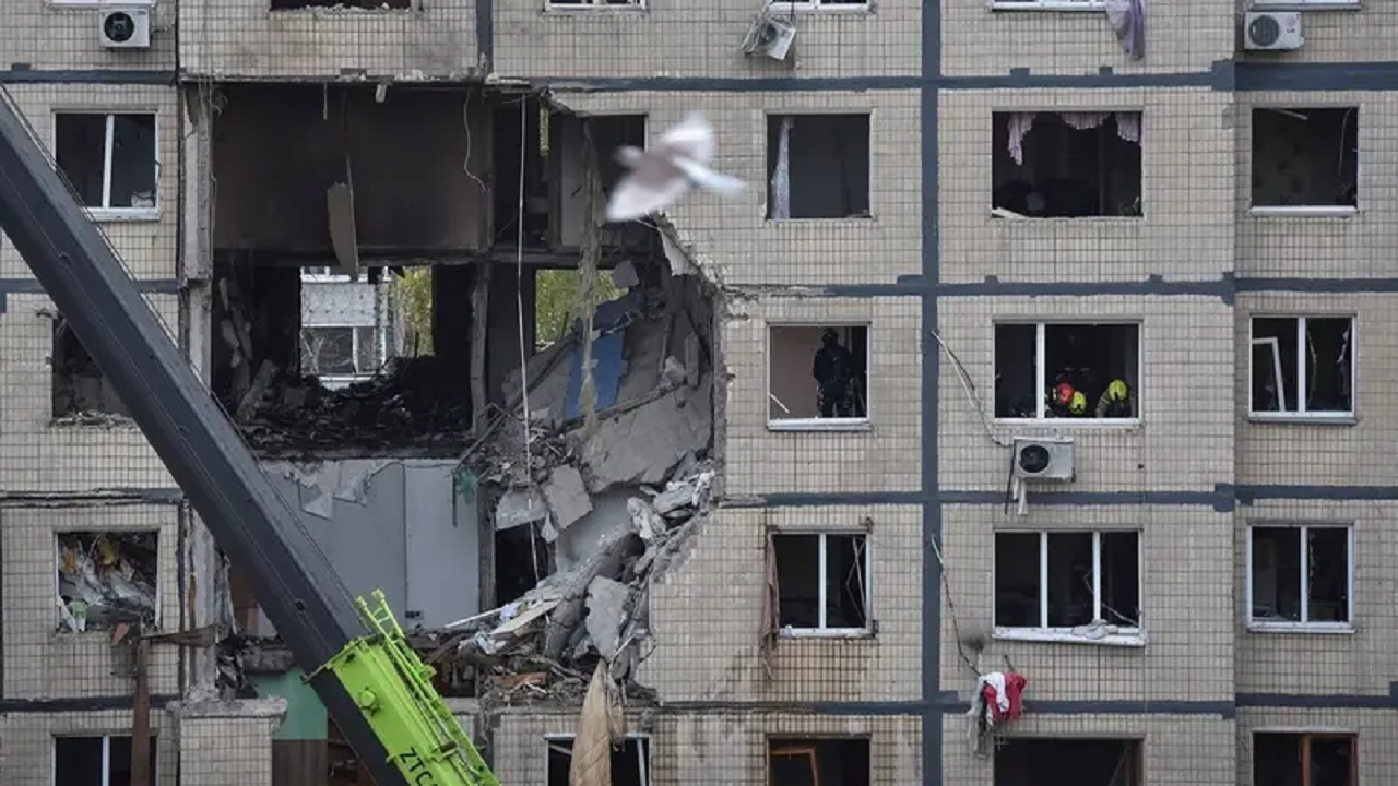 اوکراین در تلاش برای بازیابی تامین انرژی با وجود کاهش ظرفیت تولید برق به «صفر»