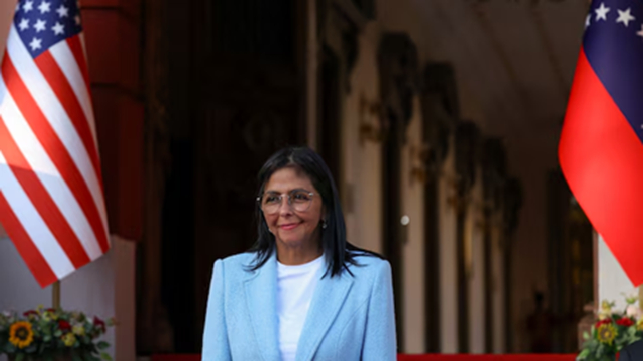 رودریگز: مادورو رئیس جمهور قانونی ونزوئلا است