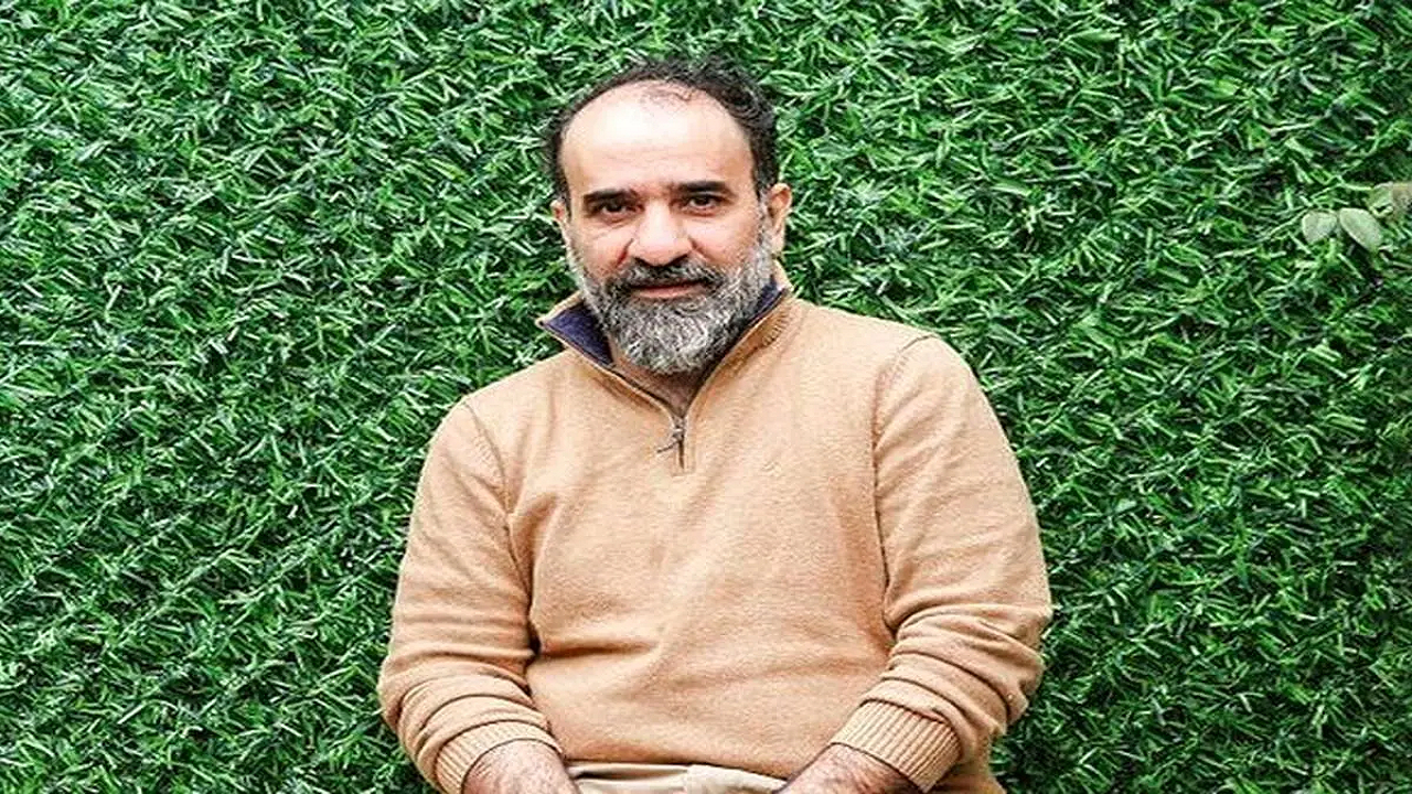 خوانشی دوباره از زیست ادبی رضا امیرخانی