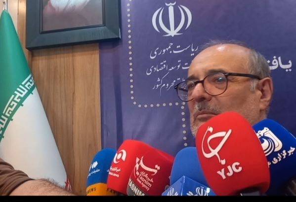 سرمایهگذاری صندوق توسعه ملی ۷۰۰ میلیون دلار در دو میدان نفتی/ پرداخت ۱.۱ میلیارد دلار برای نیروگاههای تجدیدپذیر+ فیلم