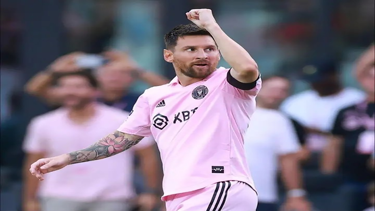 مسی برترین گلزن جهان شد