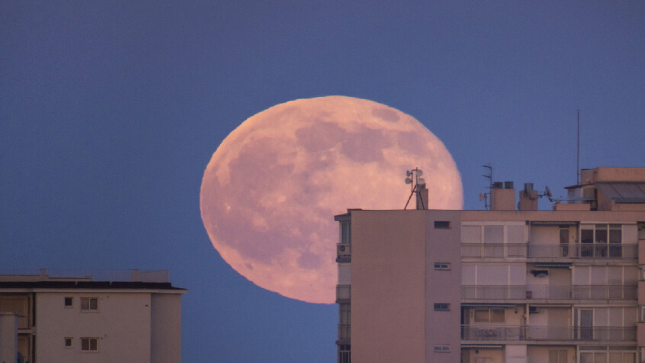 چرا ماه کامل شامگاه چهارشنبه، بزرگترین و درخشان‌ترین ماه سال خواهد بود؟