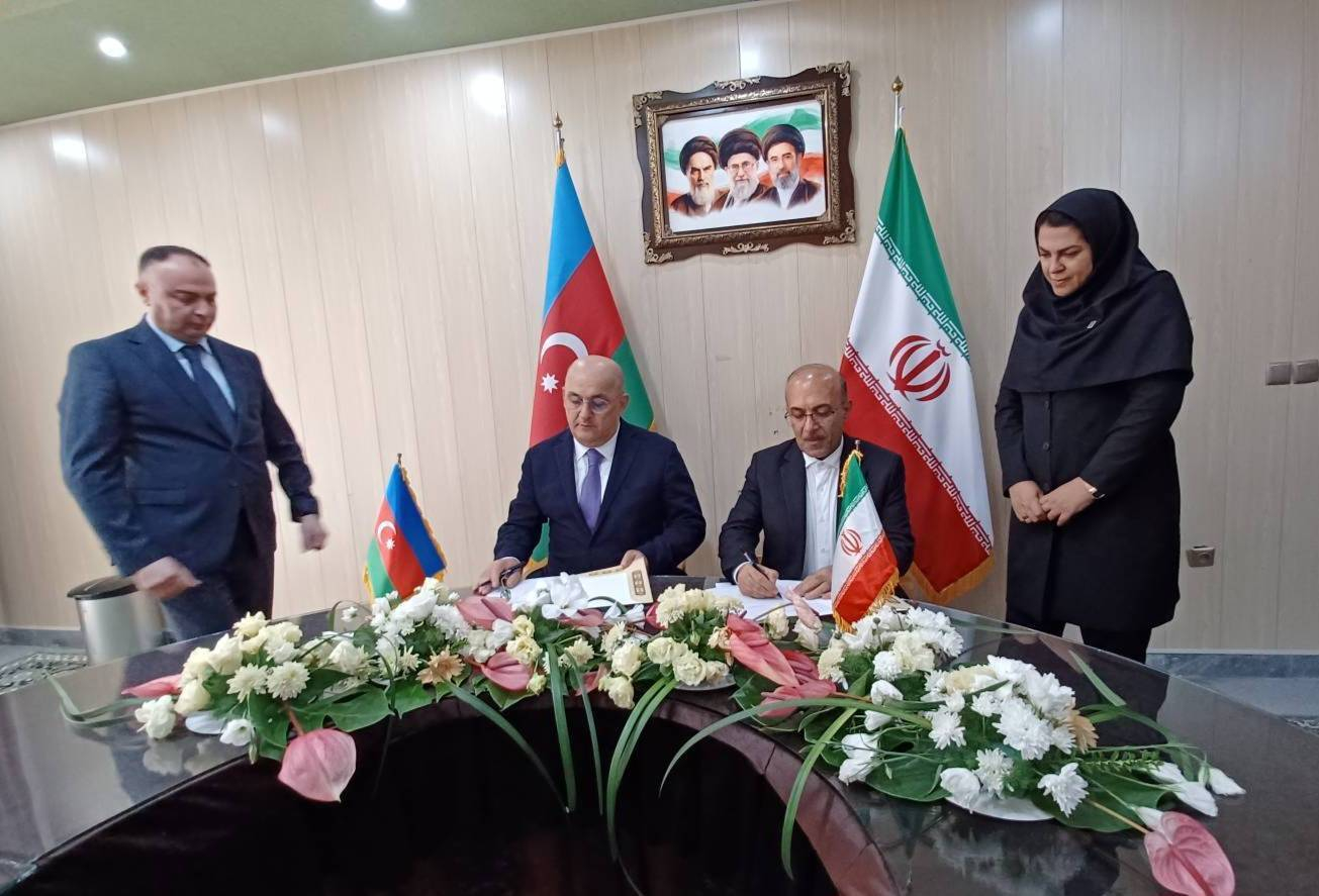 امضای یادداشت تفاهم گسترش مناسبات گمرکی میان ایران و جمهوری آذربایجان