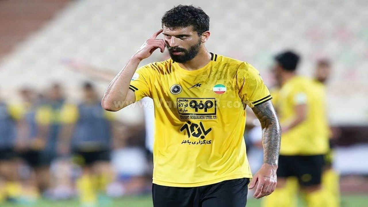 دانشگر در سپاهان ماندنی شد