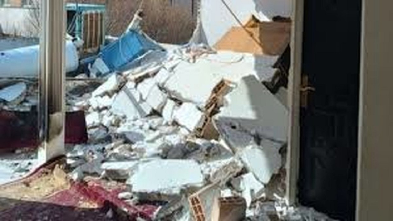 انفجار و آوار یک ساختمان مسکونی در ملارد ٨ نفر مصدوم بر جای گذاشت