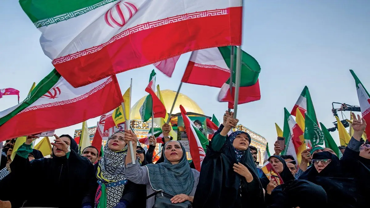 ایرانی در طوفان آبدیده میشود