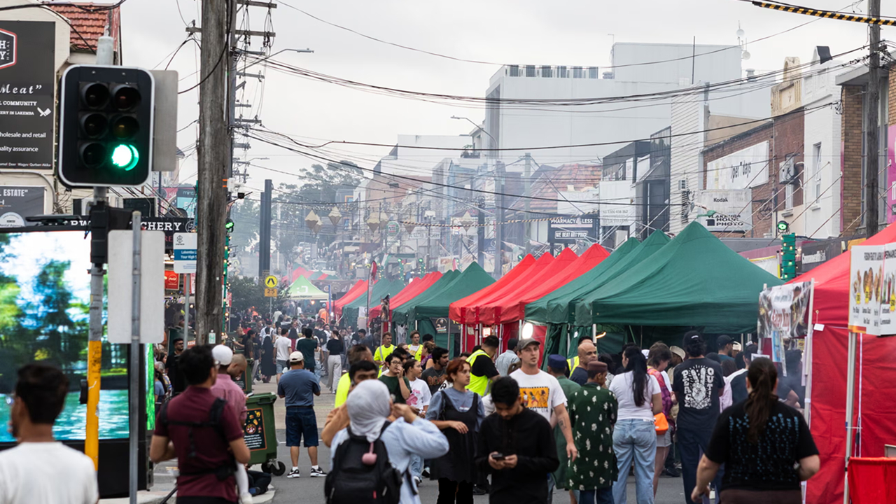 عطر افطار و همدلی؛ بازار‌های رمضان هزاران شهروند را در استرالیا گرد هم می‌آورد