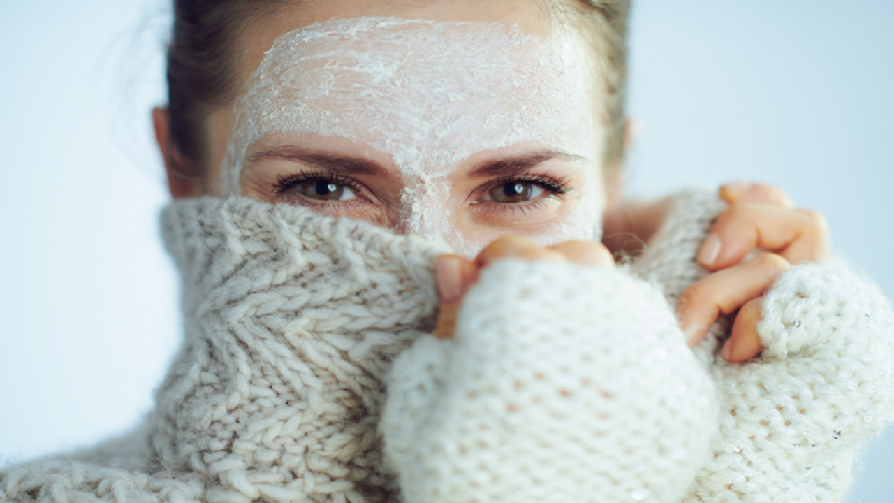 راه حل عالی برای مبارزه با خشکی پوست در زمستان