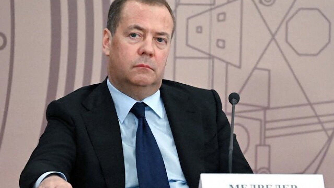 مدودف: مادورو عفو خواهد شد