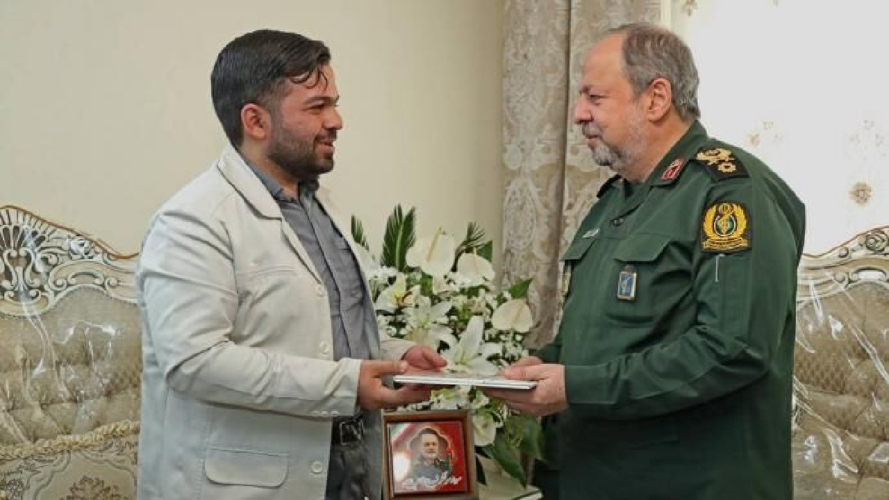 سرپرست وزارت دفاع: یاد و نام شهدا پشتوانهای برای استمرار عزت و اقتدار ایران است