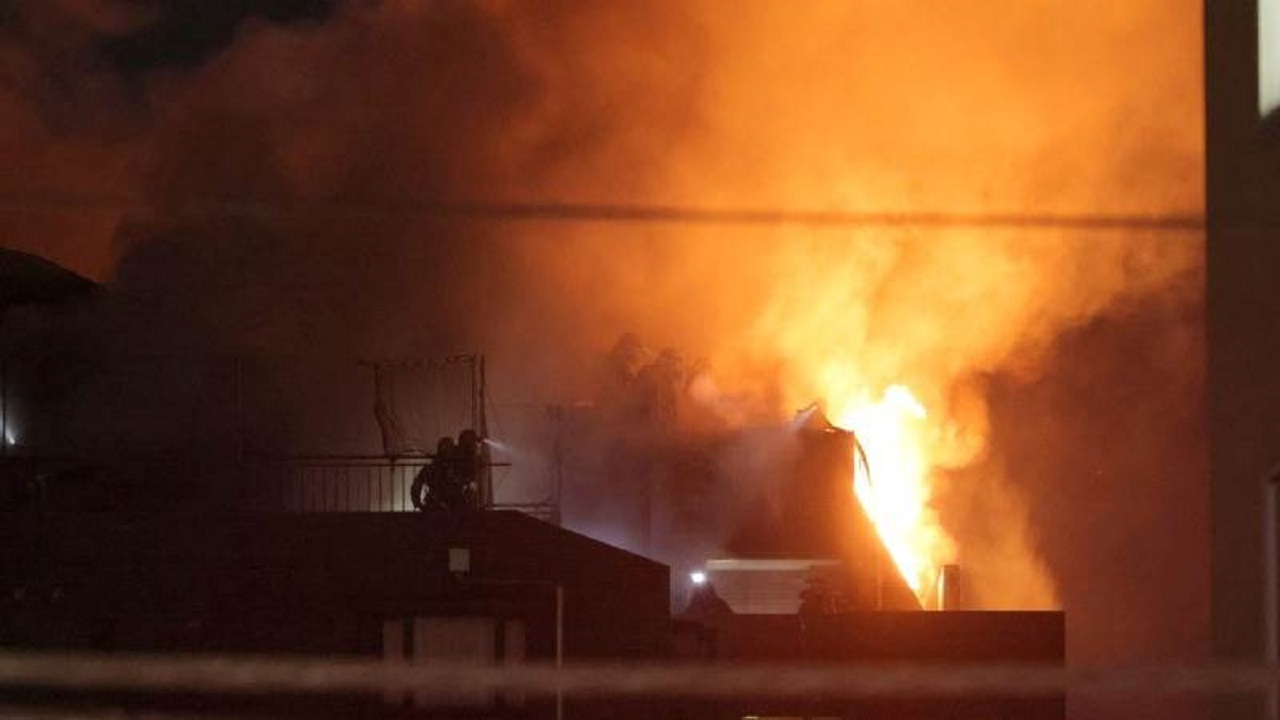 وقوع آتش‌سوزی بزرگ در پی انفجار در تأسیسات فولاد ژاپن