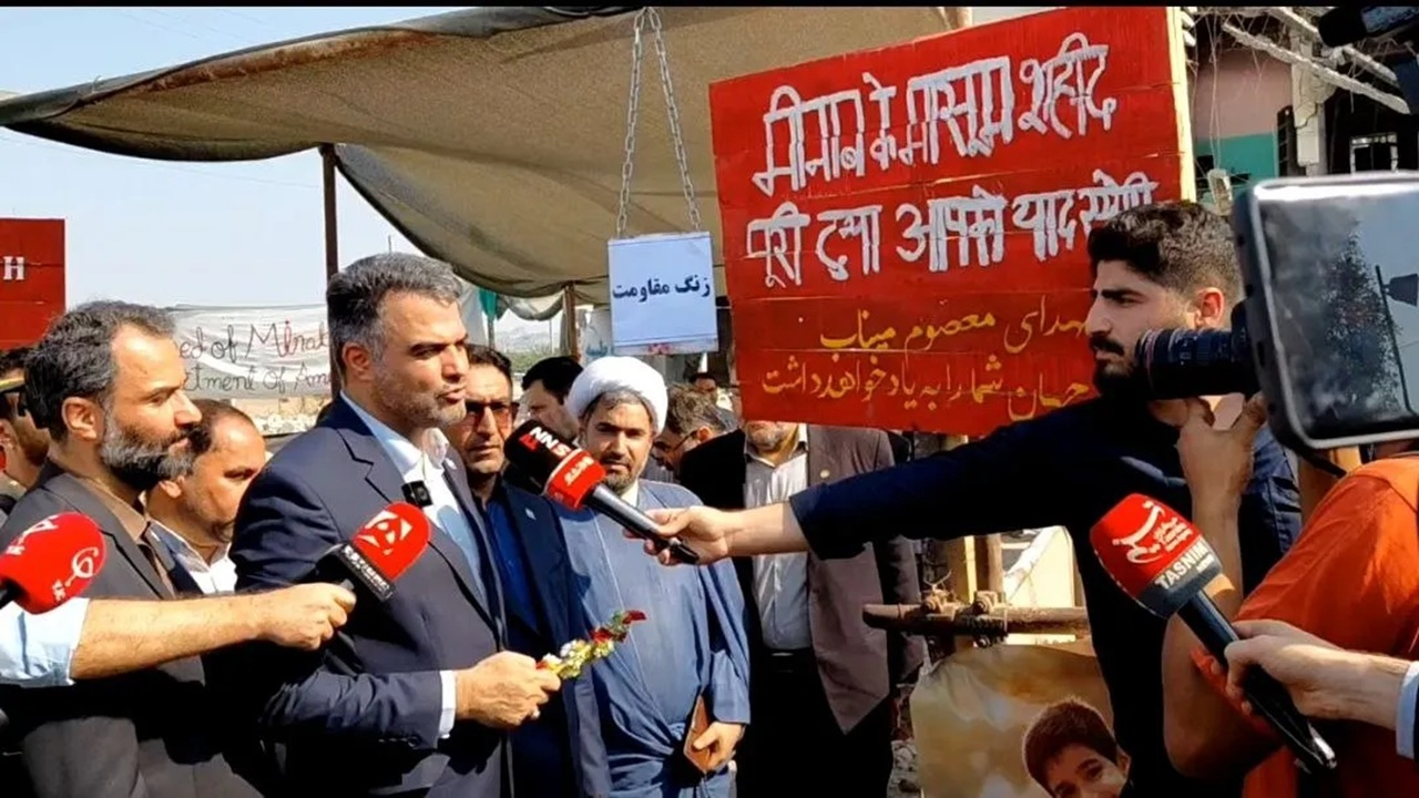 زنگ آغاز سال تحصیلی جدید در مدرسه شجره طیبه میناب نواخته شد
