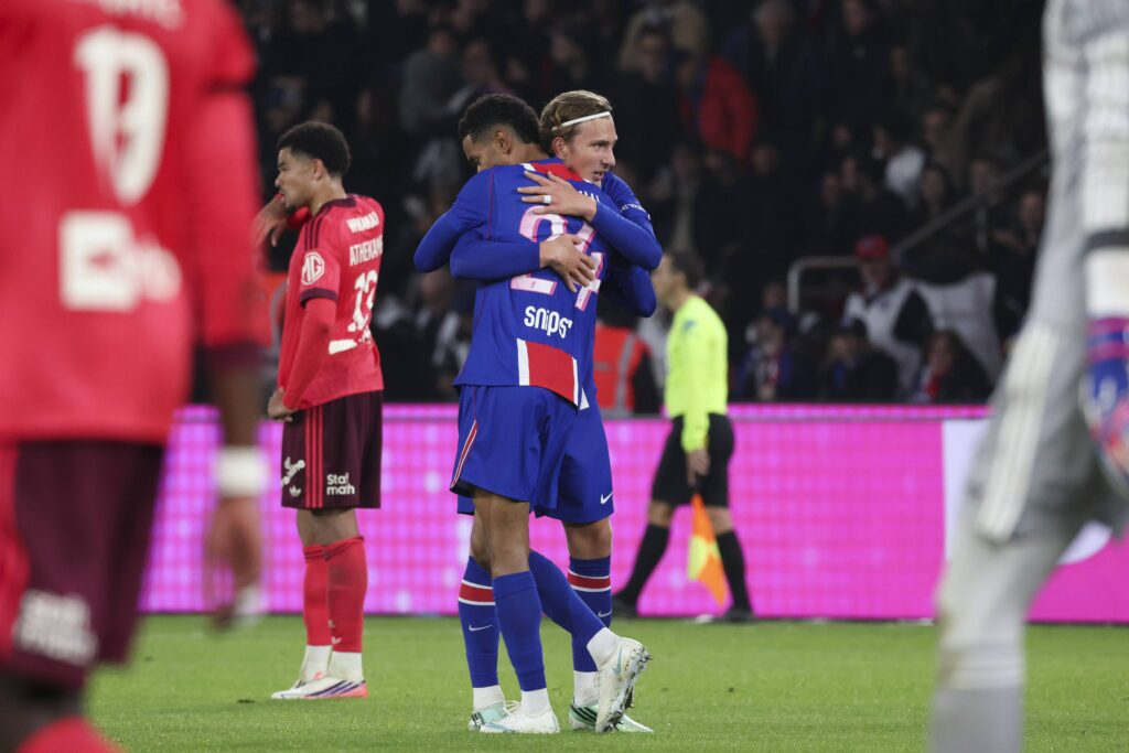 PSG با برد مقابل لیون به صدر جدول رسید + فیلم