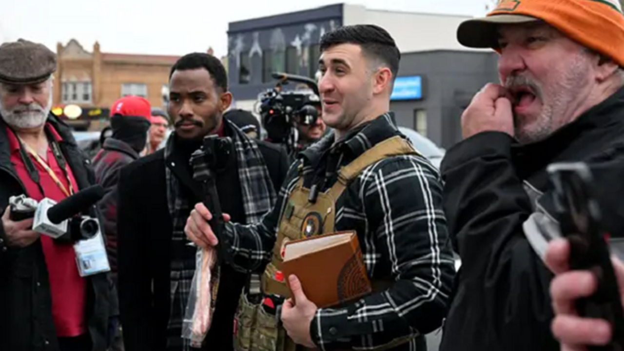 اقدام برای سوزاندن قرآن در اسلامیترین شهر آمریکا + فیلم