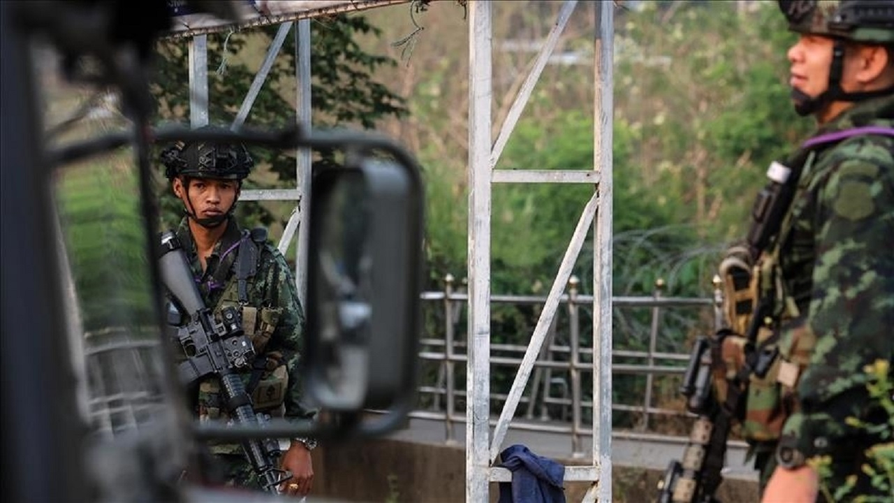 تایلند پس از درگیریهای مرگبار، حملات هوایی در امتداد مرز کامبوج را آغاز کرد