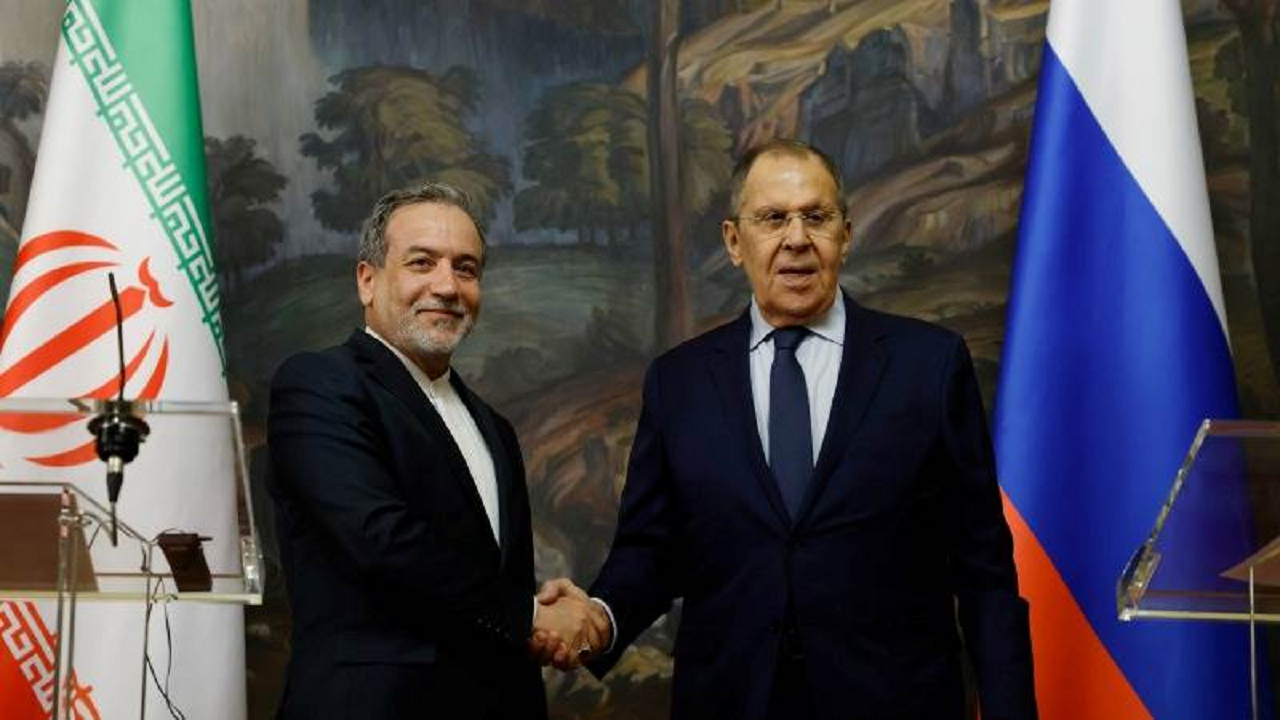 تأکید روسیه بر اهمیت ویژه تقویت روابط با ایران علی رغم تحریمهای غرب