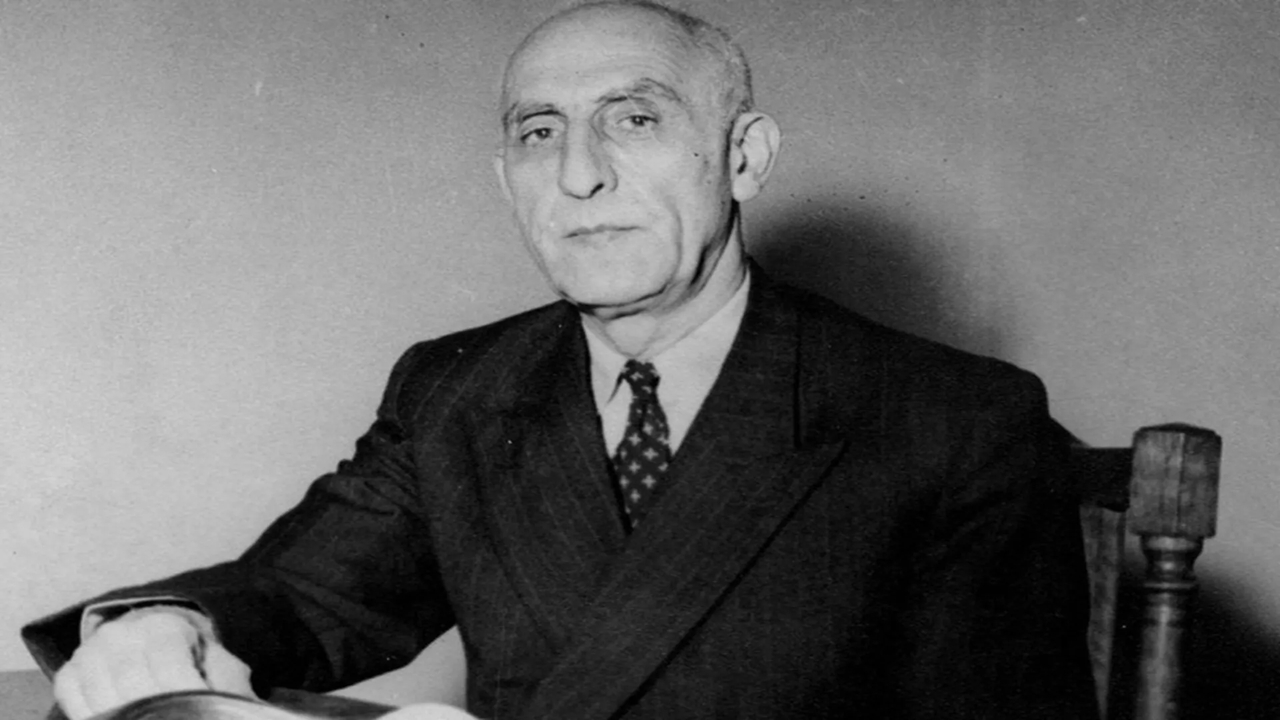 مصدق رابطه ایران با اسرائیل را قطع کرد