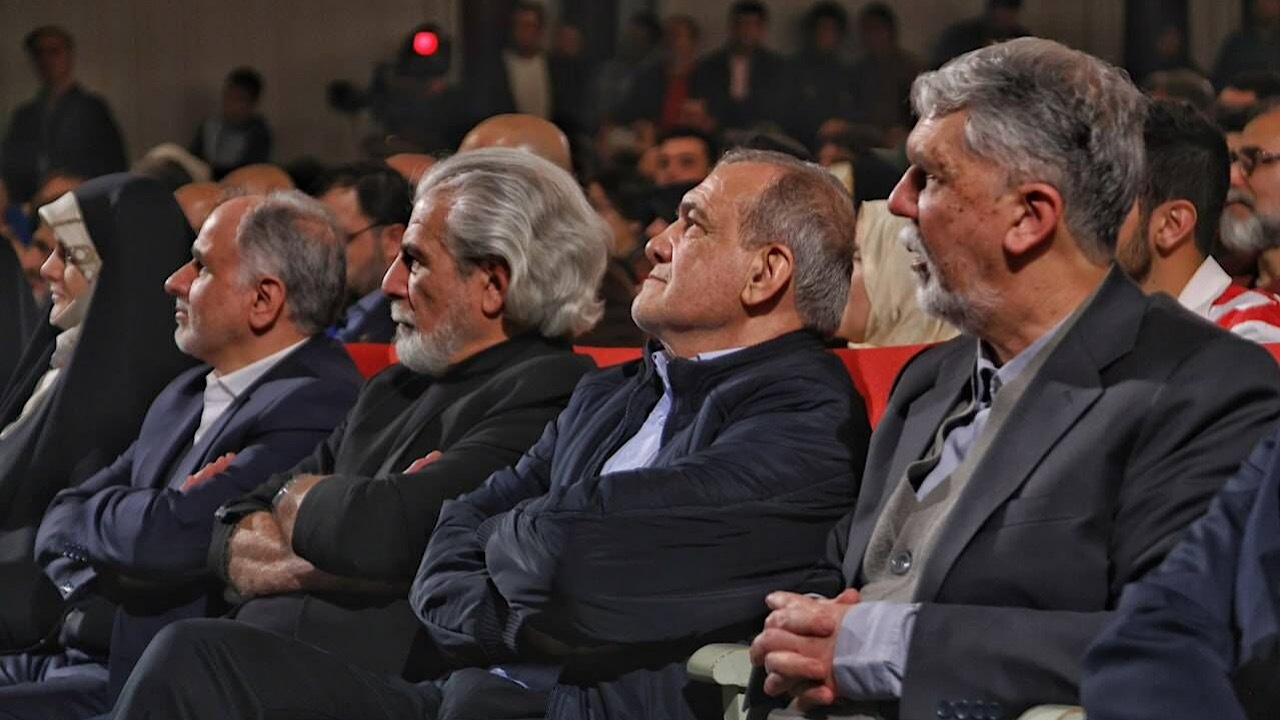 پزشکیان: چاره‌ای جز ساختن ممکلت نداریم