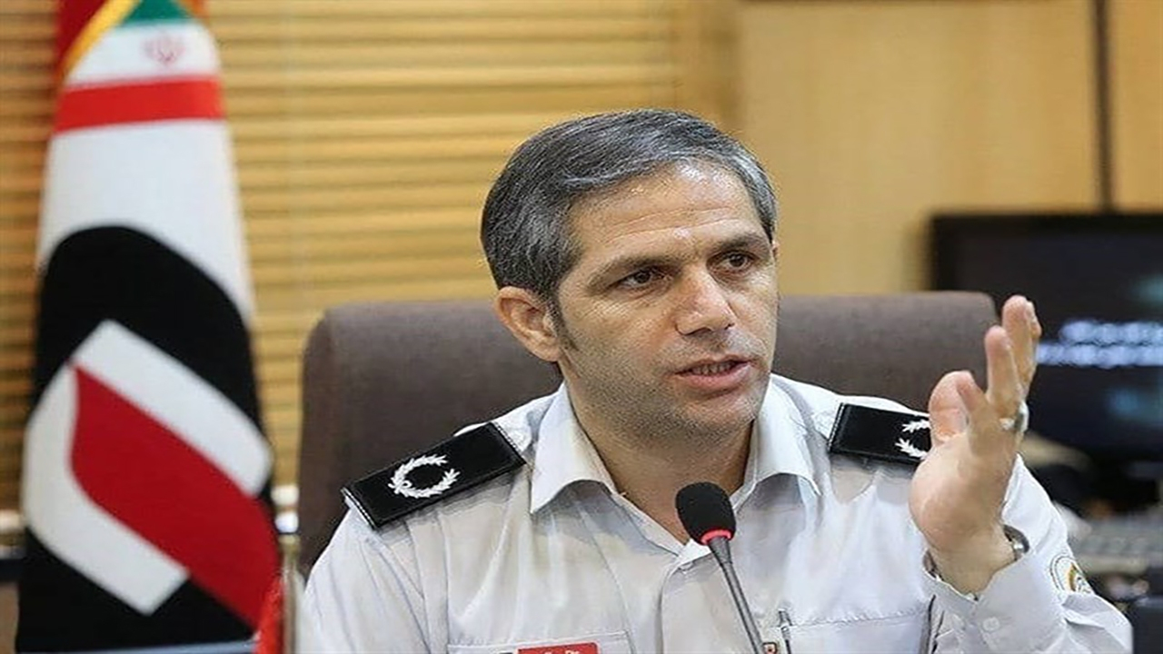 نجات ۱۴ نفر از آتشسوزی مجتمع مسکونی در خیابان رسالت