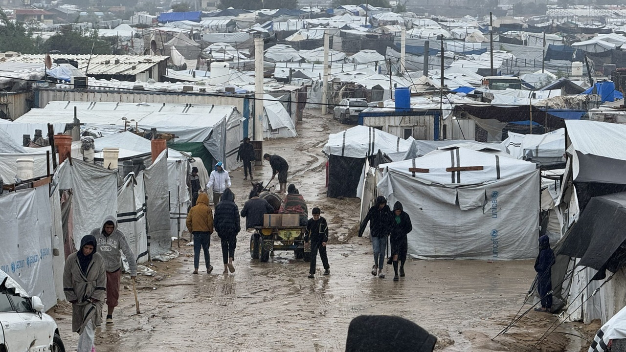 سرمای غزه و بدن‌های مجروح؛ رنجی که مردم غزه با آن دست و پنجه نرم می‌کنند + فیلم
