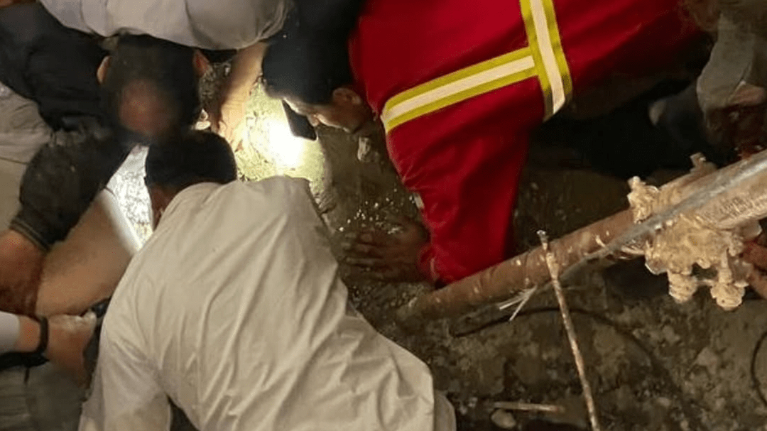 برش میله‌گرد و نجات کارگر مصدوم در اردبیل