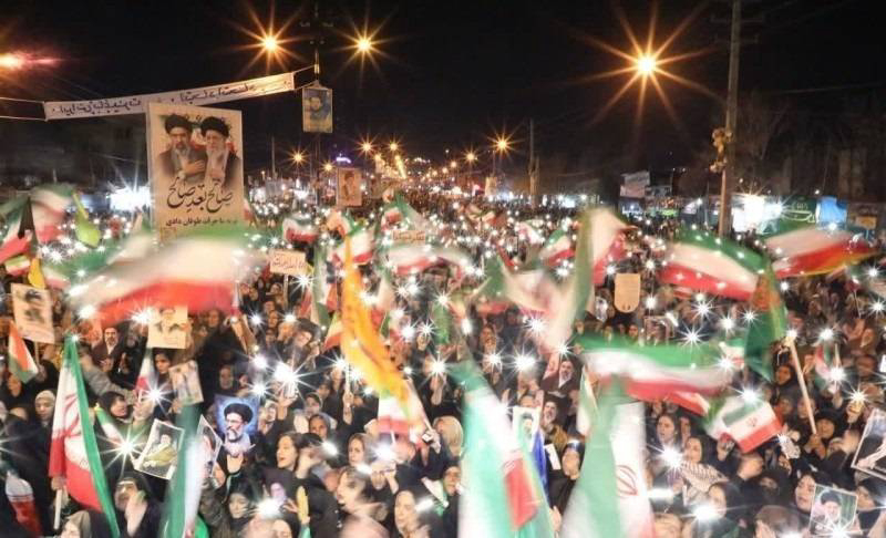 ۸ بزرگ‌تر از ۵۰۰!