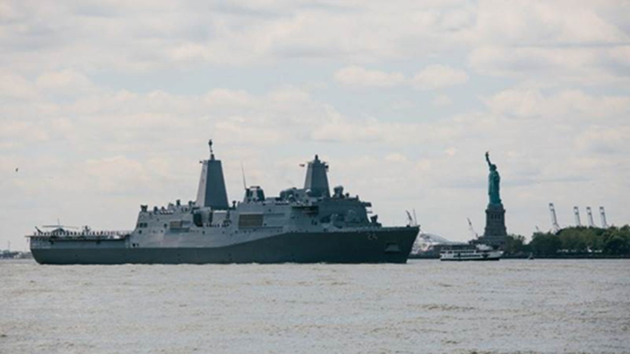 وال استریت ژورنال از احتمال اعزام دومین ناو هواپیمابر آمریکایی به غرب آسیا خبر داد