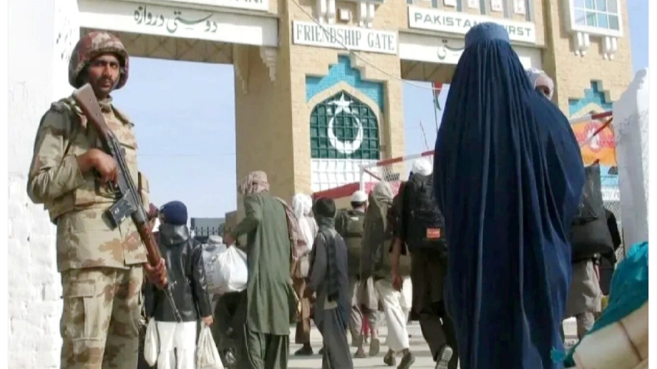 بازگشایی موقت گذرگاه اسپینبولدک