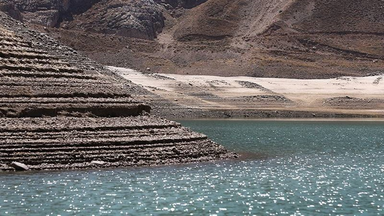 خشکسالی بی‌سابقه در سد لار + فیلم
