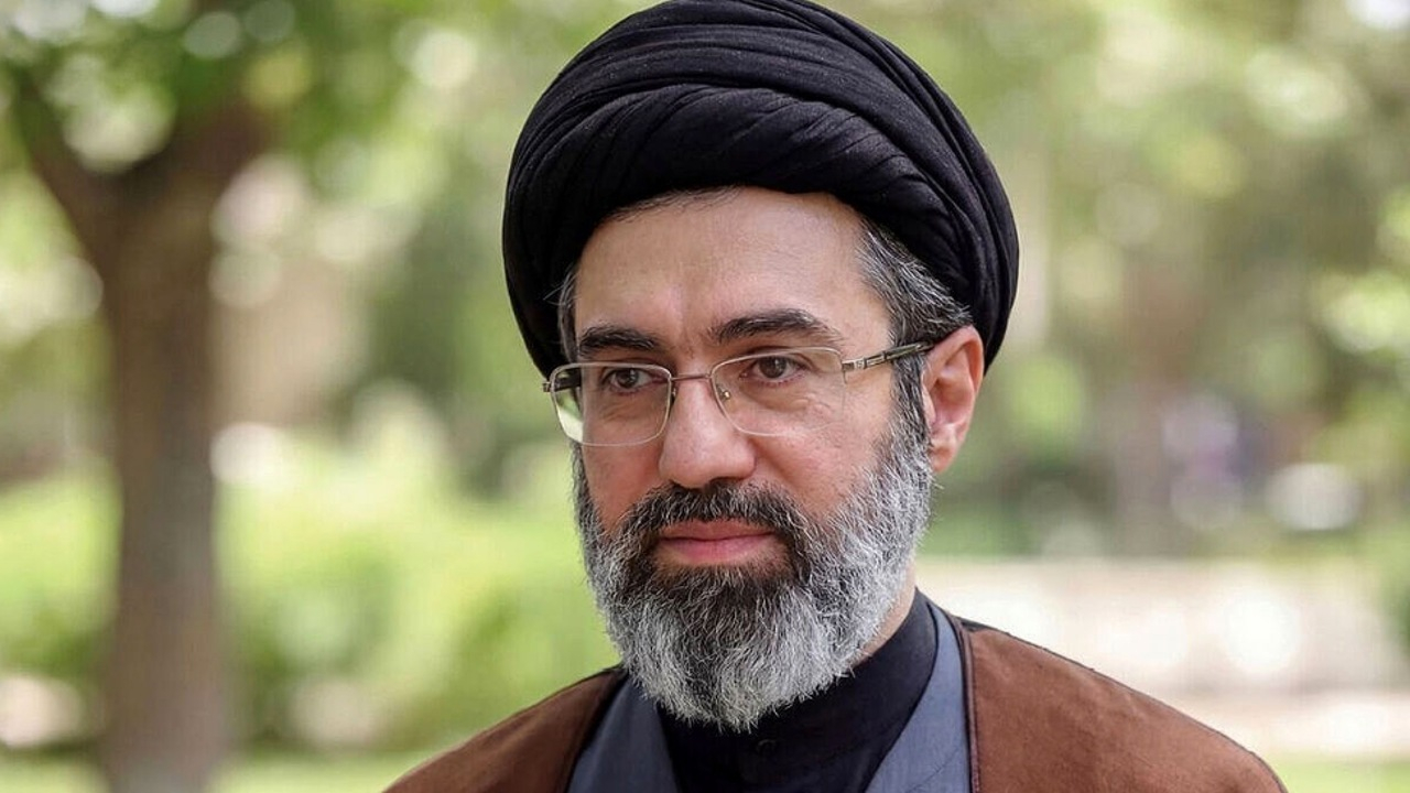 رهبر معظم انقلاب: نشانههای تأثیر پررنگ فراجا در جنگهای اخیر آشکارتر شد