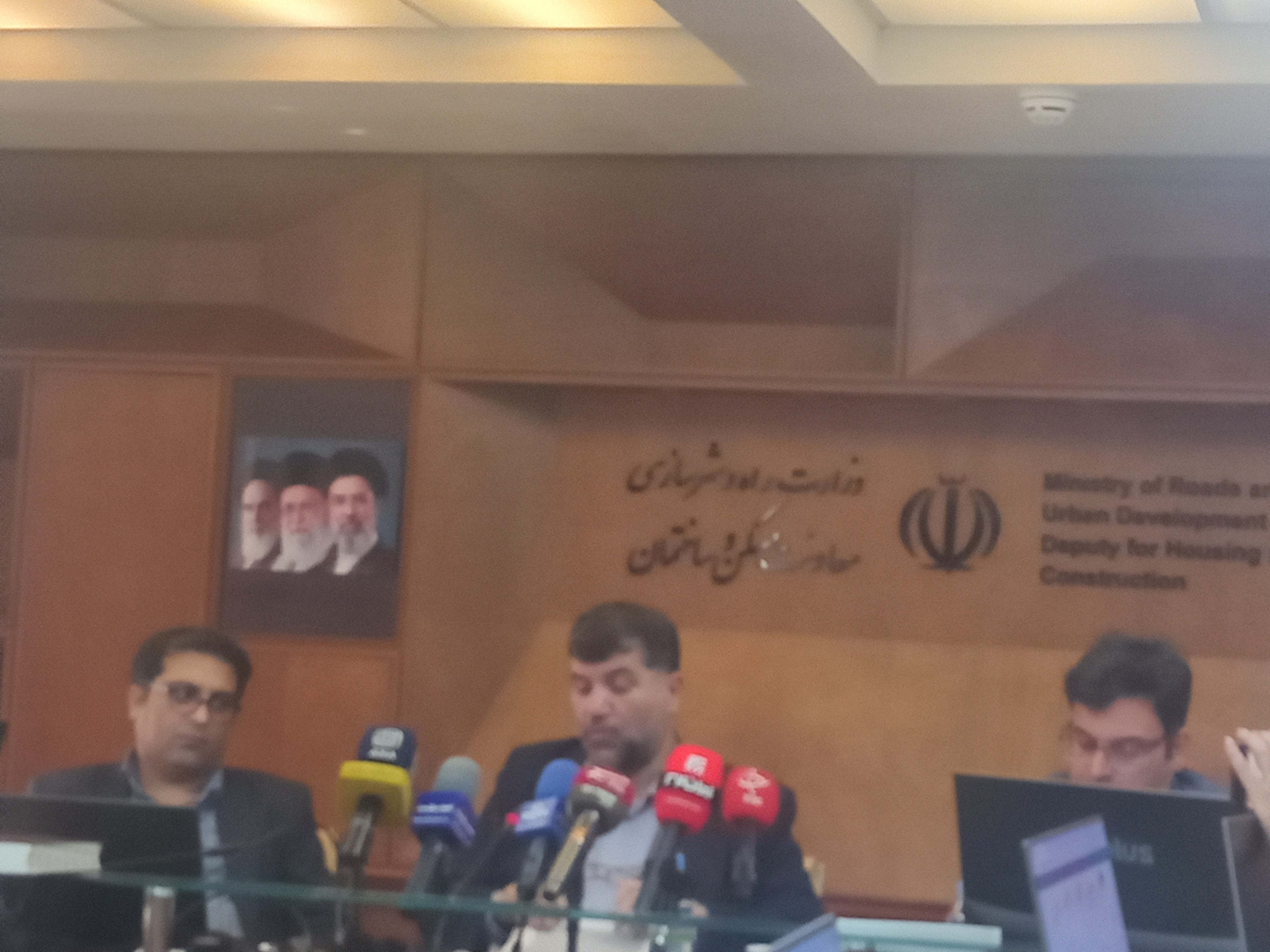 تزریق ۵۳۰ همت تسهیلات بانکی به پروژه‌های نهضت ملی مسکن/ پرداخت تسهیلات ۲۰۰ میلیون تومانی به پروژه‌های بالای ۸۵ درصد + فیلم
