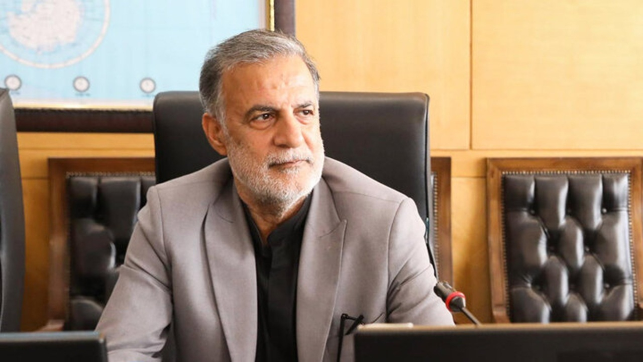 توهین به پرچم تبعات حقوقی دارد