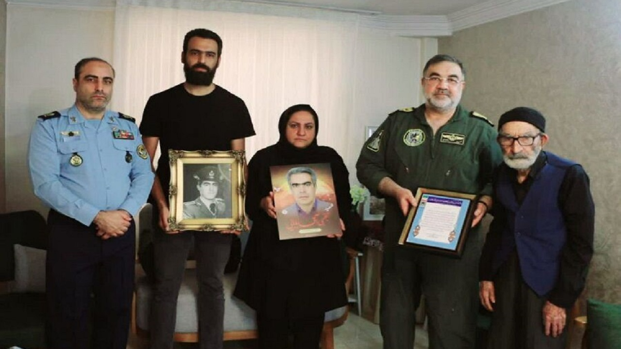 فرمانده نیروی هوایی ارتش: پیام شهدا، ایستادگی مقابل نظام سلطه است