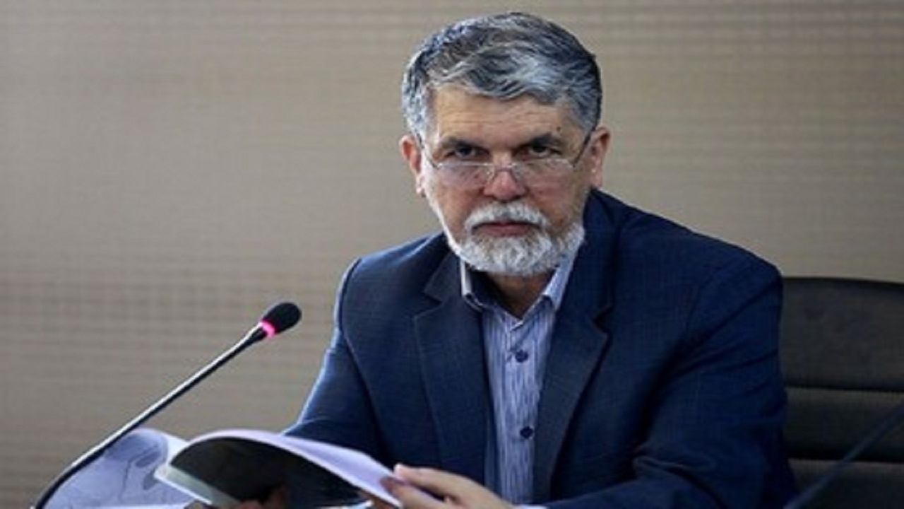 وزیر فرهنگ از بخش بینالملل نمایشگاه کتاب بازدید کرد